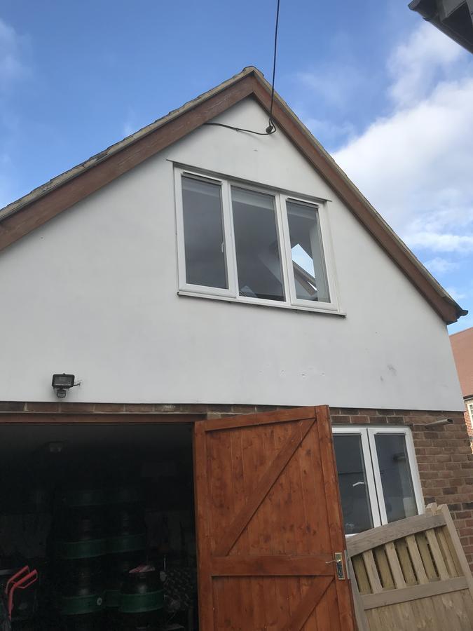 Studio Above Worlds End Microbrewery And Behind The Crown Inn Pewsey Exterior photo
