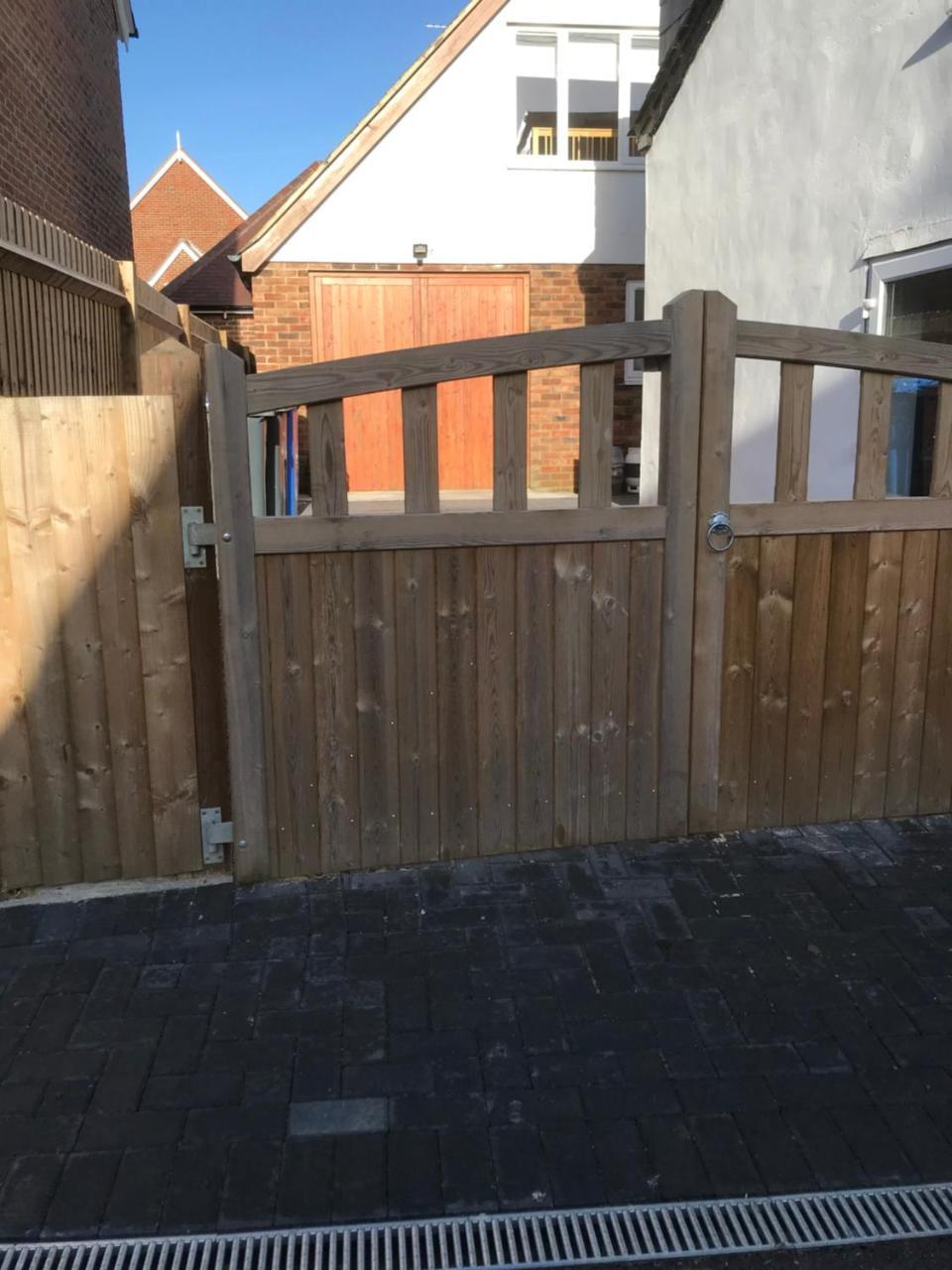 Studio Above Worlds End Microbrewery And Behind The Crown Inn Pewsey Exterior photo